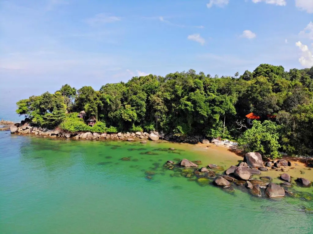 Beach & Waterfront