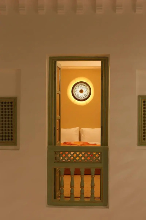 Deluxe Double room (full double bed)