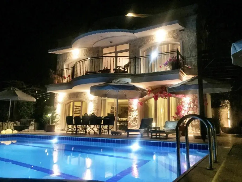 Deluxe Villa