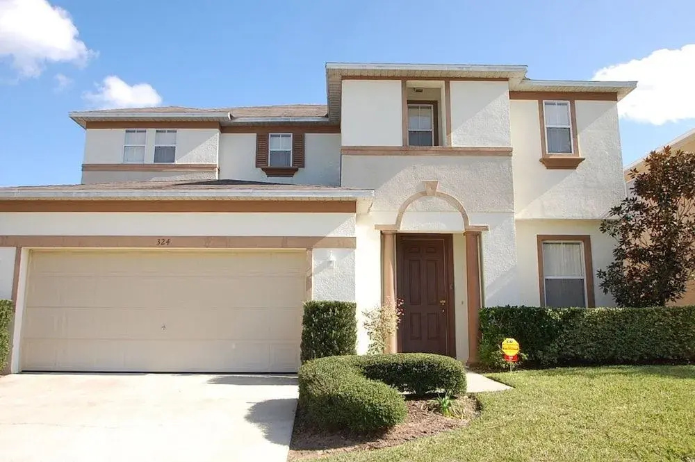 324AL Sunjammer 4 Br villa by RedAwning