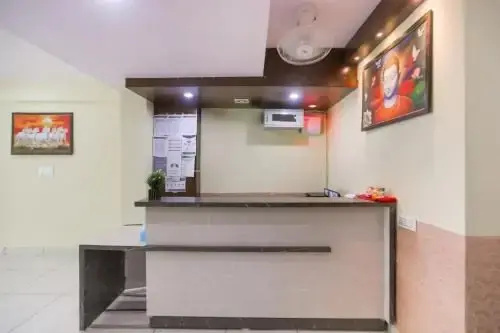 Lobby & Reception