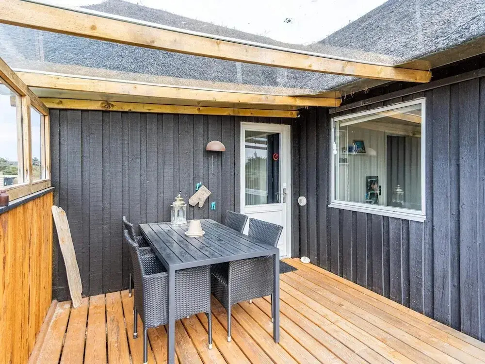 Bright Seaside Retreat in Haurvig-by Traum