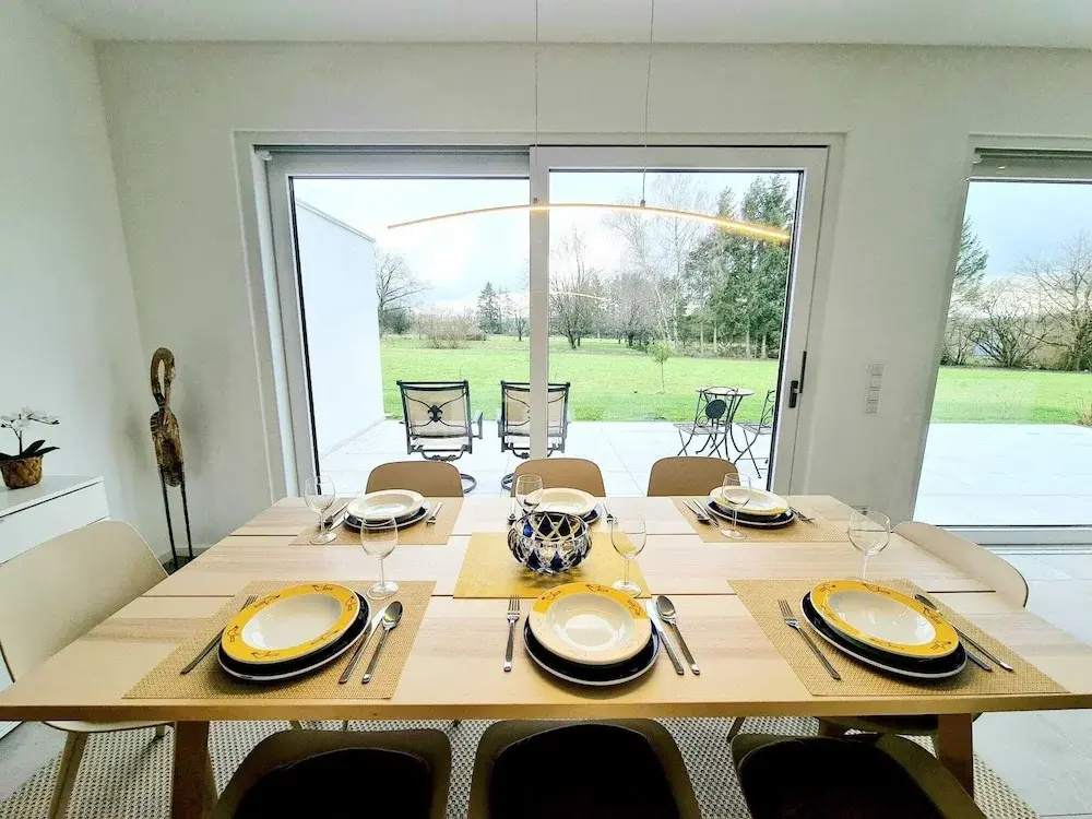 Luxurious 5 bedrooms house