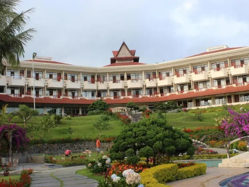 Sinabung Hills Resort