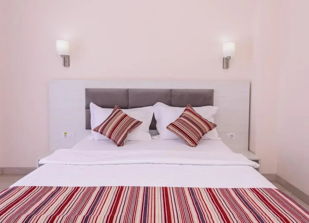 Standard Double room with balcony (full double bed)