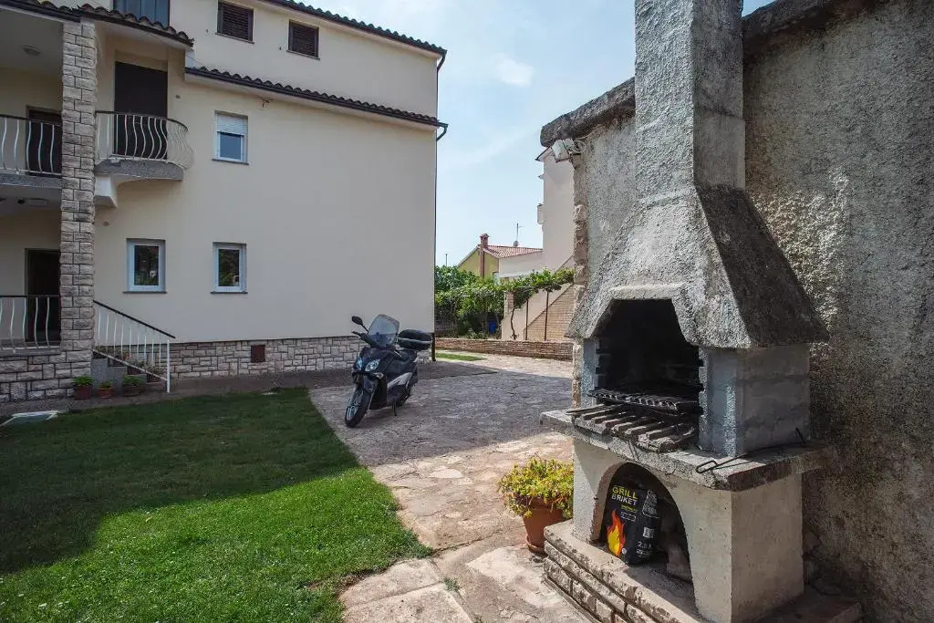 Apartment Ratko