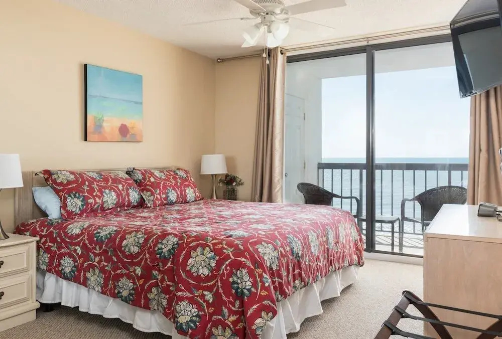 Waterpointe II - 706 - 3 Br Condo