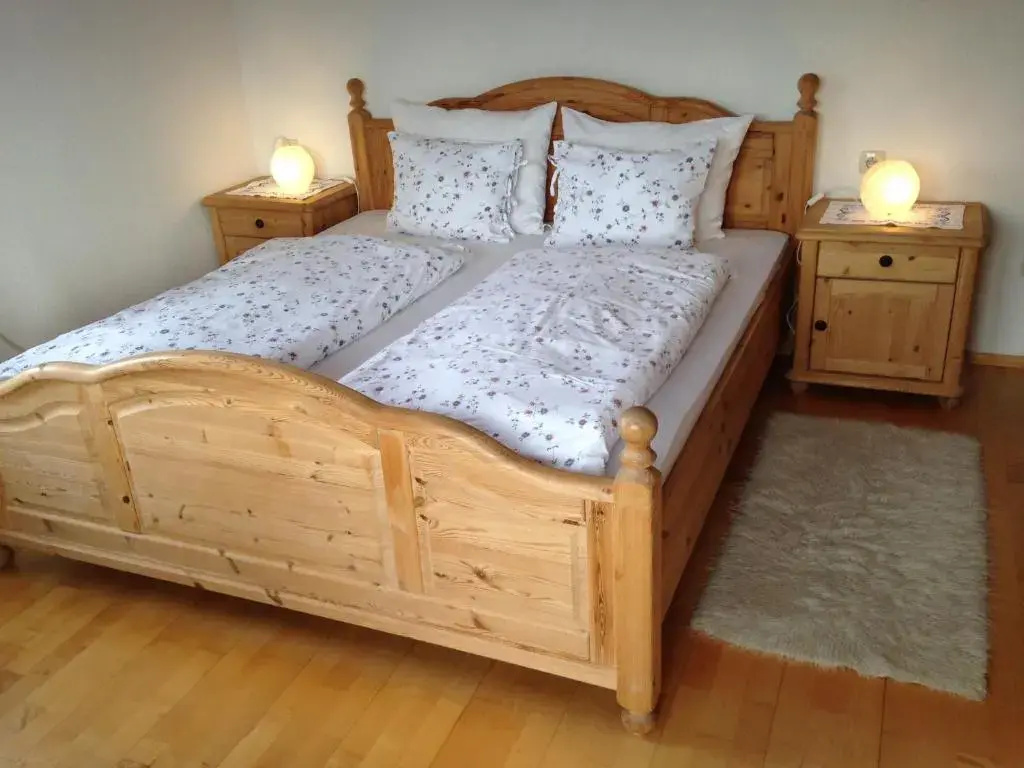 3 Bedrooms Apartment