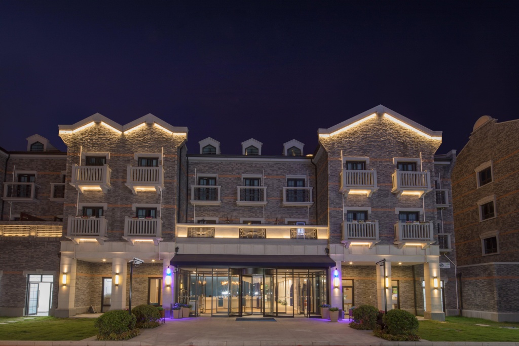 Holiday Inn Express Shanghai Tourism Zone