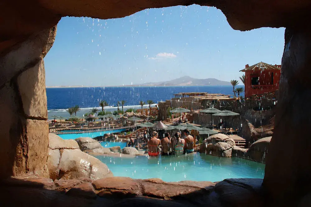 Beach & Waterfront