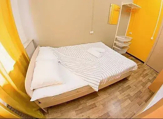 Z Hostel - Tap to explore photos