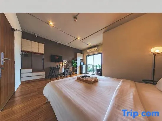 Deluxe Apartment