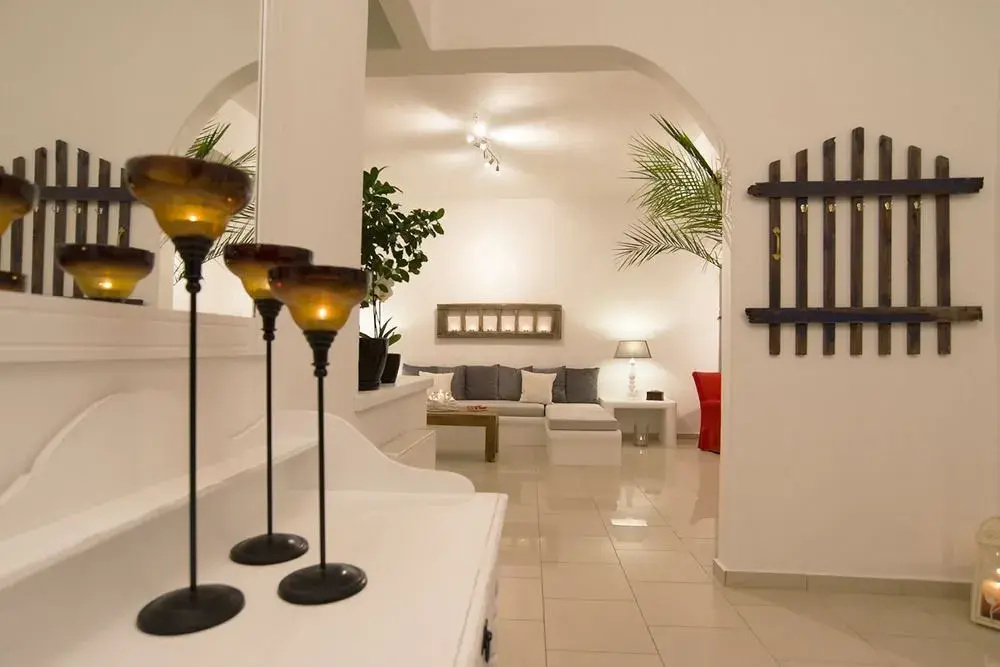 Morfes House