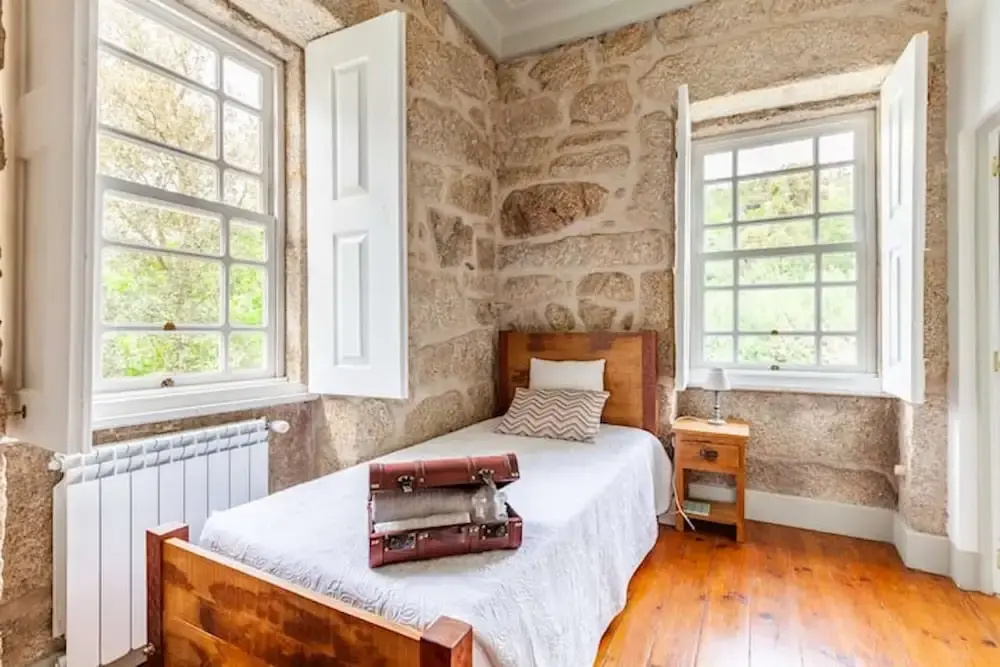 Standard Single room with mountain view (single bed)
