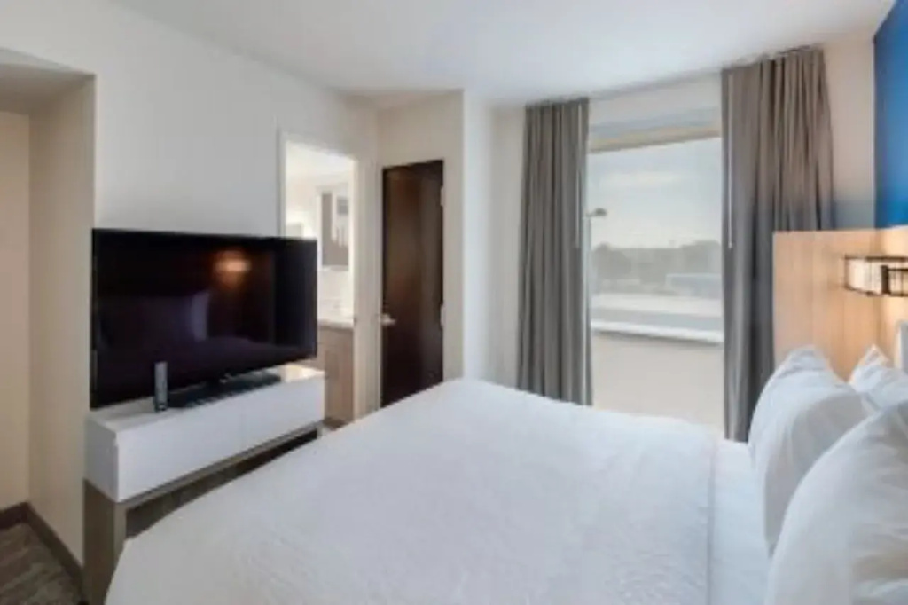 SpringHill Suites by Marriott Dallas NW Hwy/I35E — фото