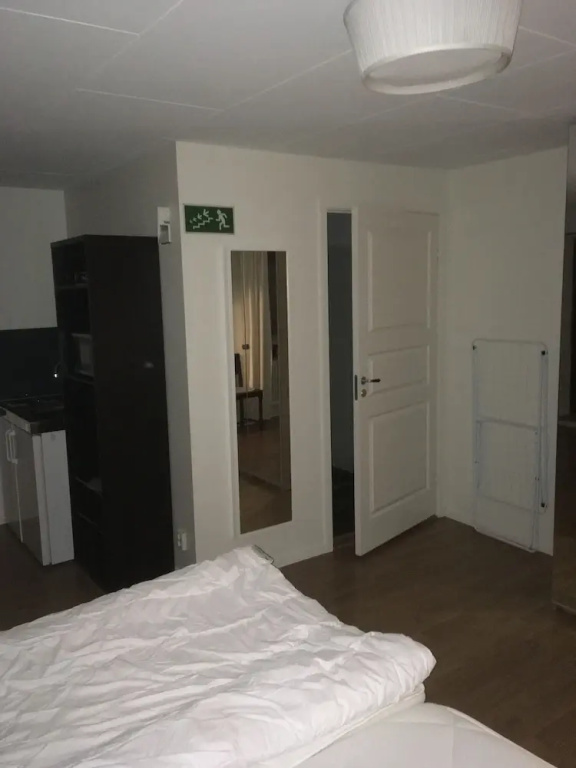 Standard Double room with balcony (full double bed)