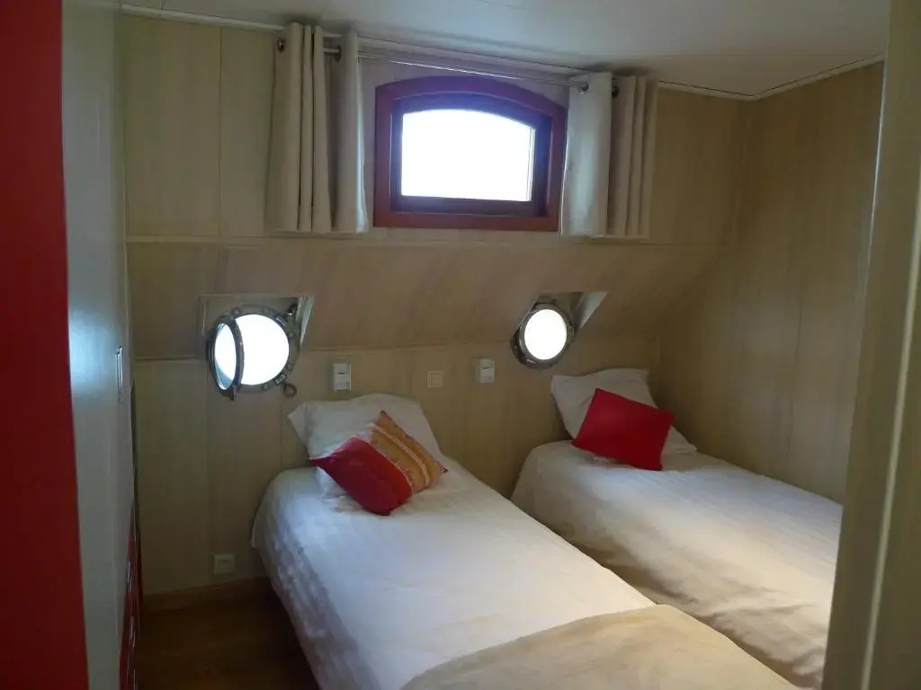 Standard Double room (twin beds)