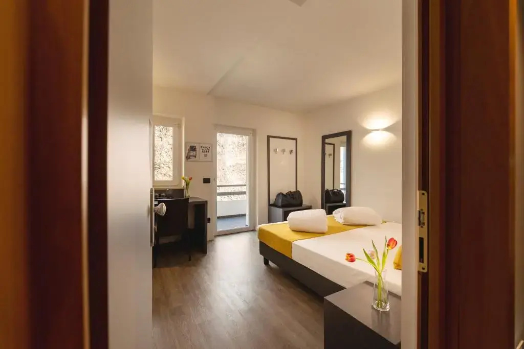Standard Double room (full double bed)