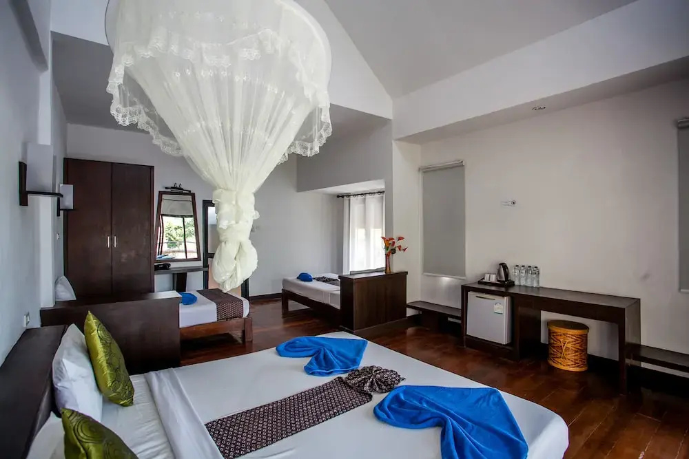 Standard Family room