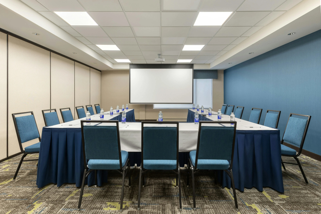 Hampton Inn & Suites by Hilton Montreal-Dorval - Général