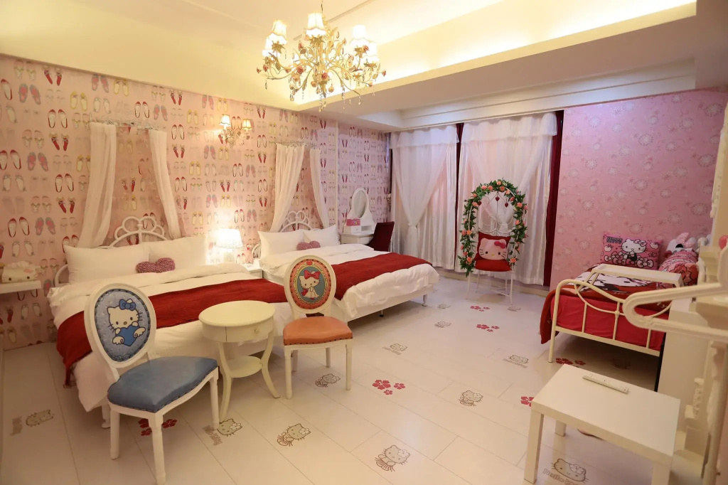 Superior Quadruple room