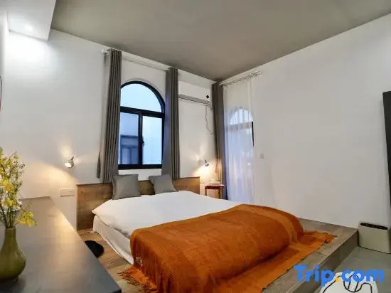 Superior Double room (full double bed)