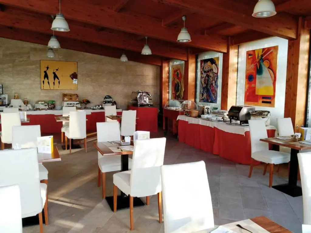 Holiday Inn Cagliari by IHG - Général