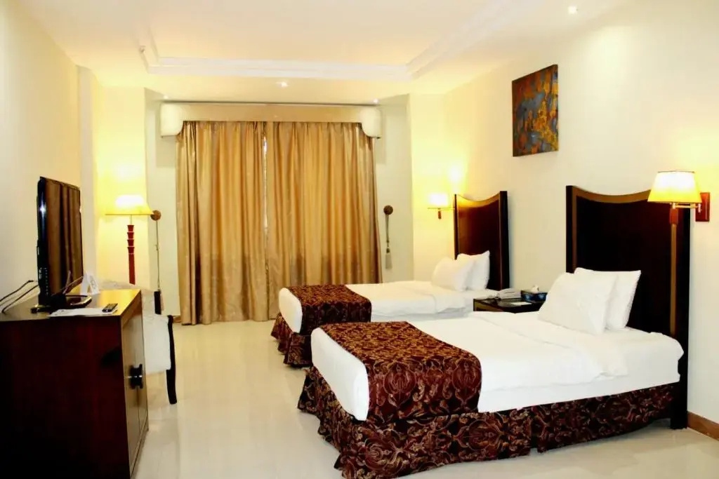 Tourist Hotel - Chambres