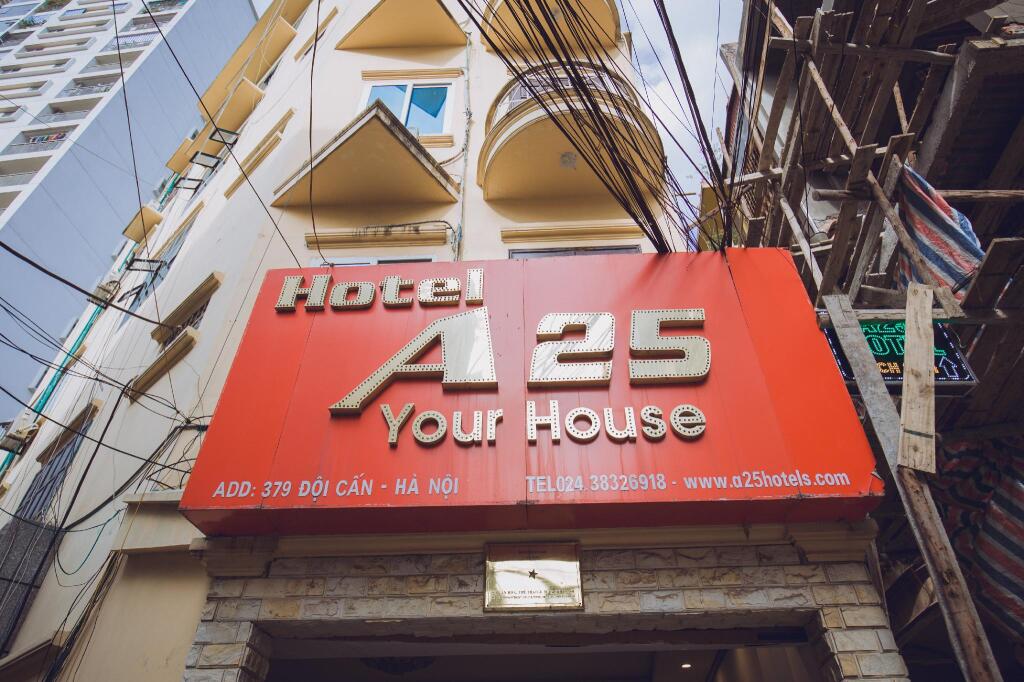 A25 Hotel - Doi Can 1