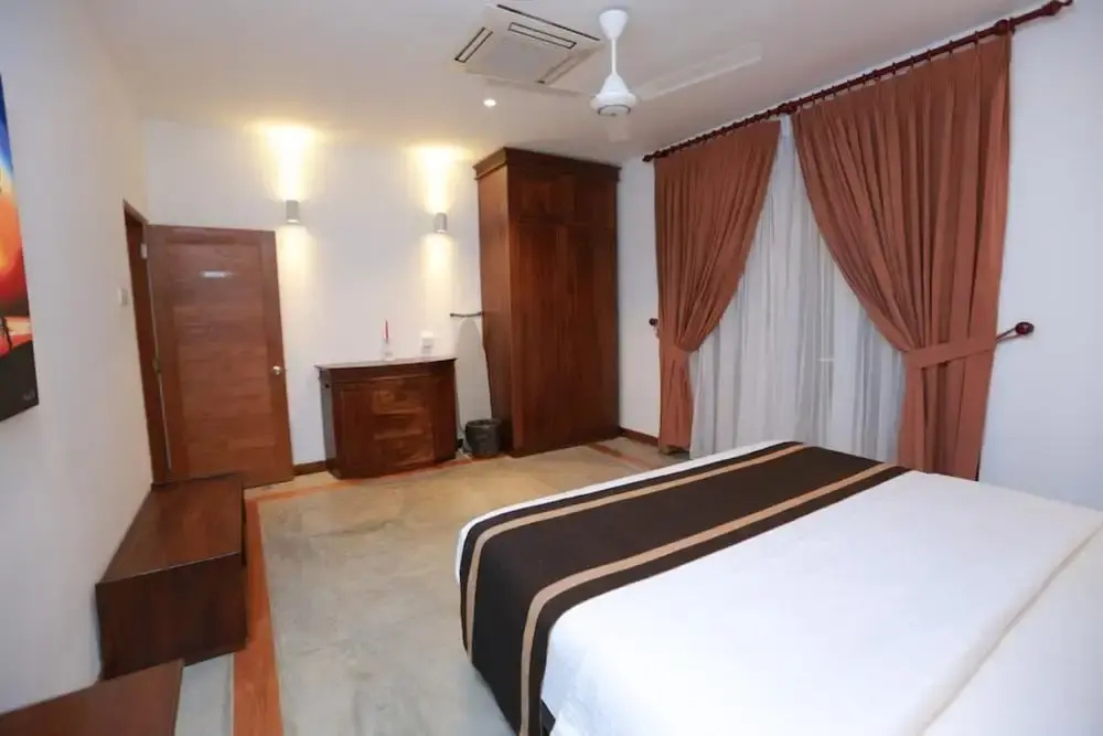 Refresh Hotel - Chambres