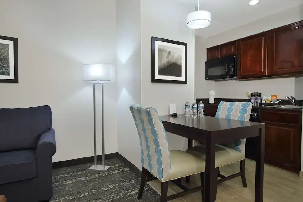 Homewood Suites by Hilton Miami Airport West - Chambres