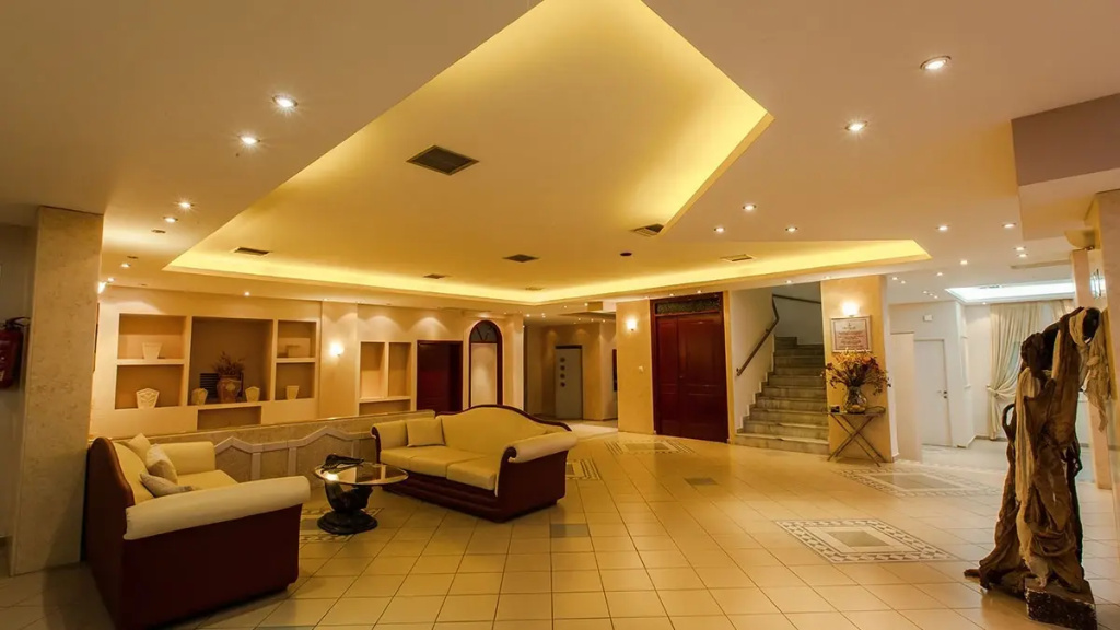 Lobby & Reception