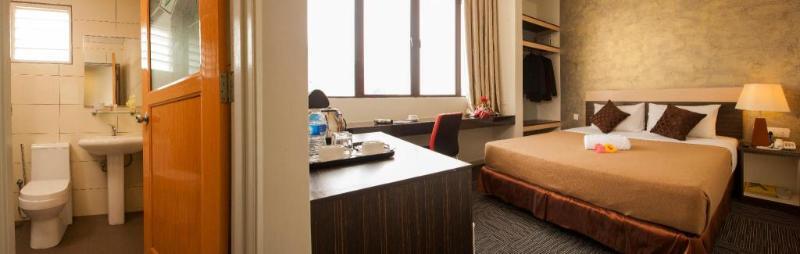 Leo Express Hotel