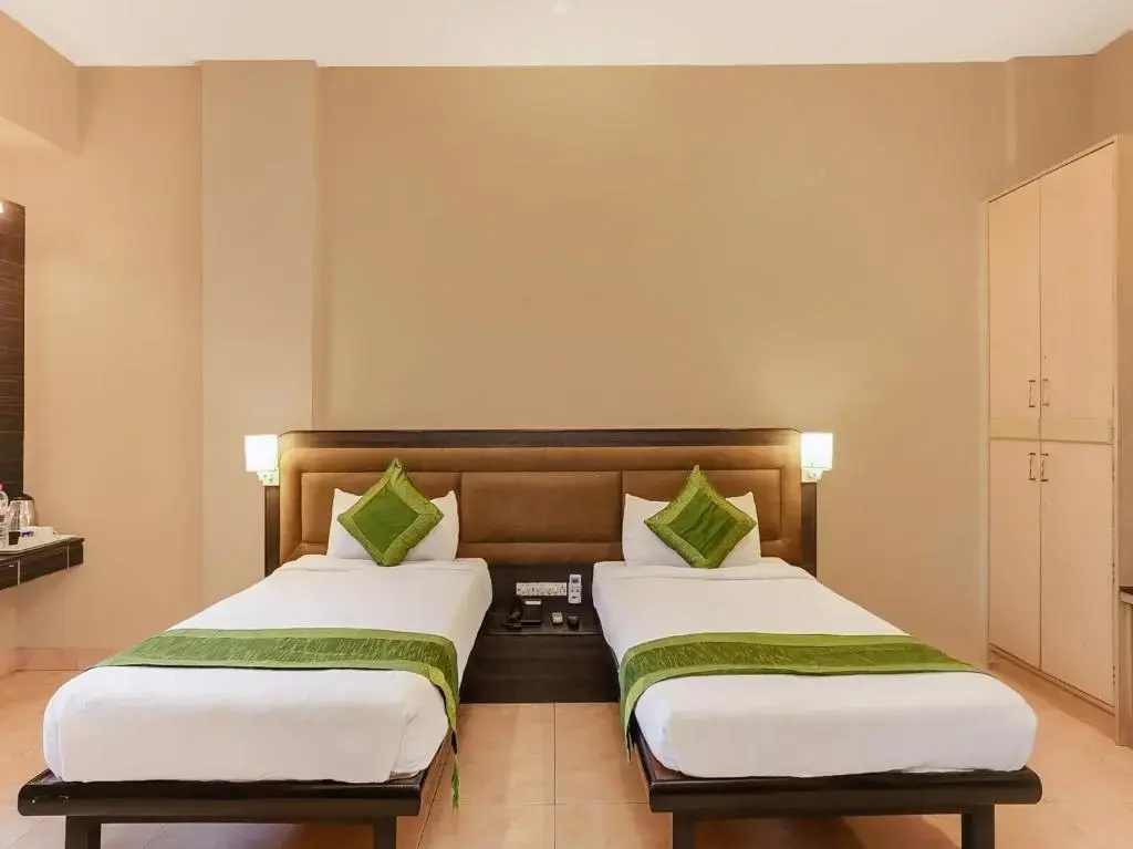Treebo Niraali Executive, Hinjewadi - Chambres
