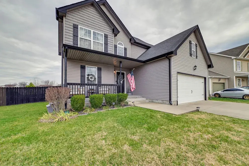 Family-friendly Clarksville Home w/ Fire Pit!