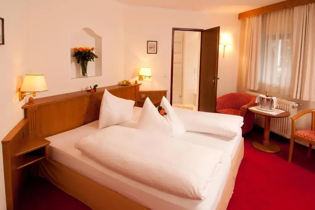Standard Double room (full double bed)