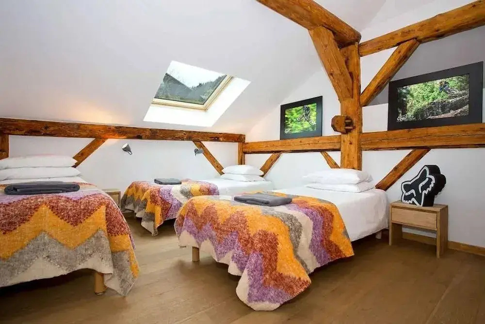Standard Triple room (3 single beds)