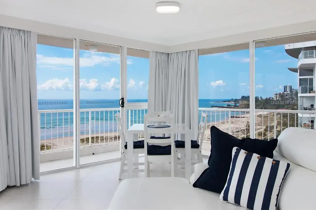 2 Bedrooms Executive Single Apartment with sea view