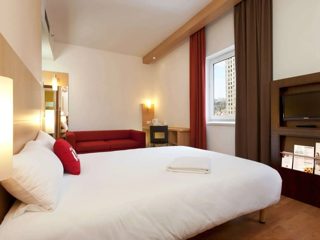 ibis Kyiv City Center by null