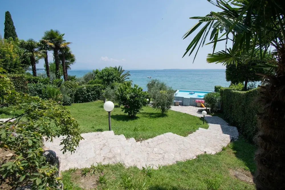 Villa Lydia