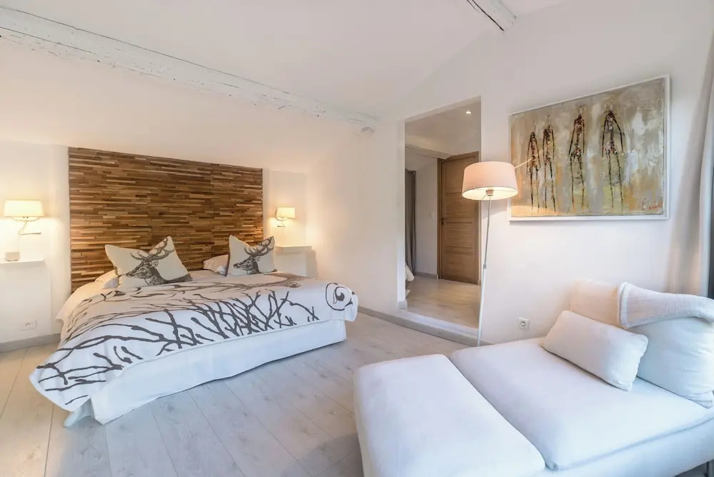 Voir la photo 2 — Villa 45