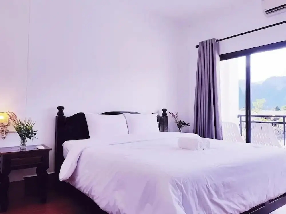 Standard Double room with garden view (full double bed)
