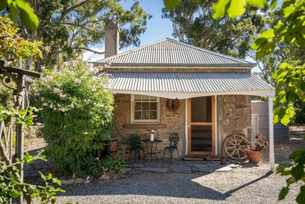 Reillys Wines Heritage Cottages