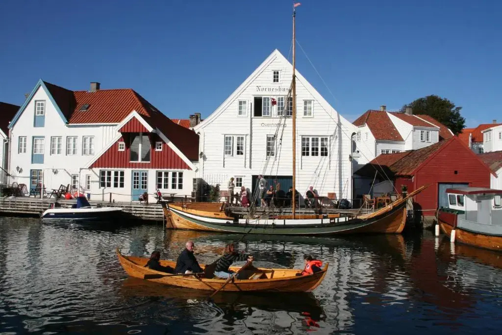 Norneshuset Overnatting - Chambres