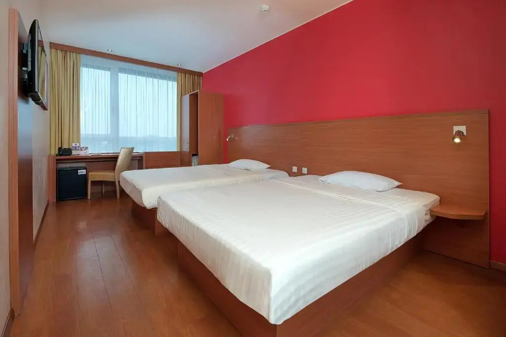 Leonardo Hotel Salzburg Airport - 5