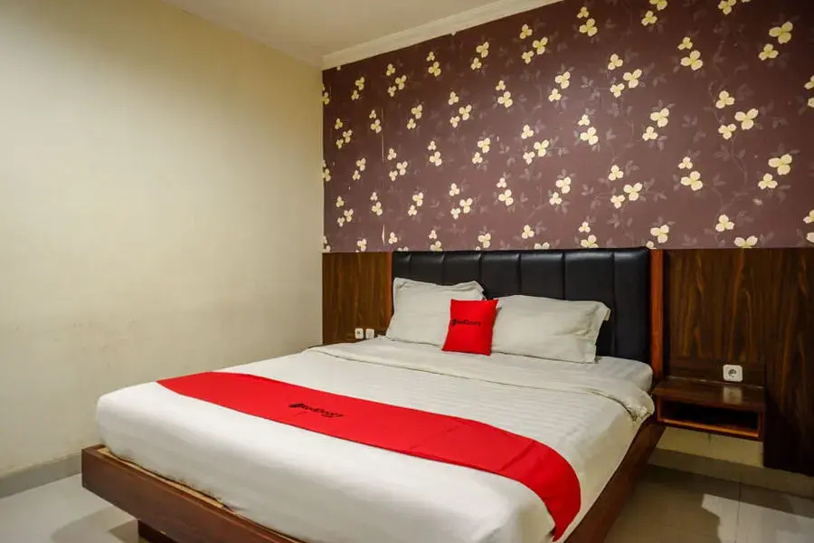 RedDoorz Plus @ Grand Pacifik Hotel Makassar - Chambres