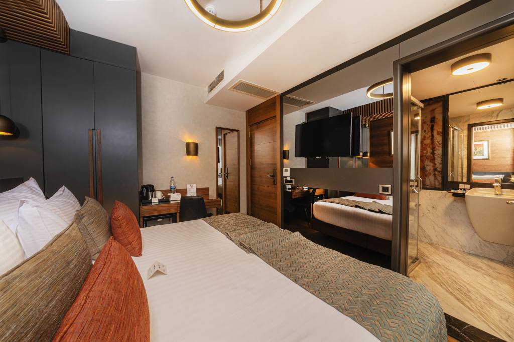 Levni Plus Hotel — 5