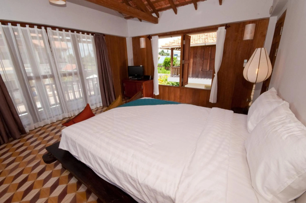 Bambu Hotel — 2
