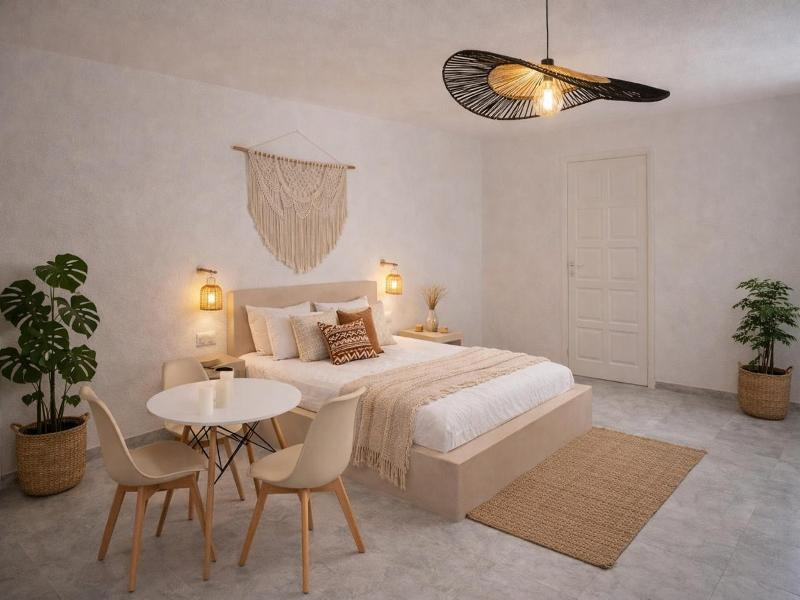 Superior Double room with balcony (full double bed)