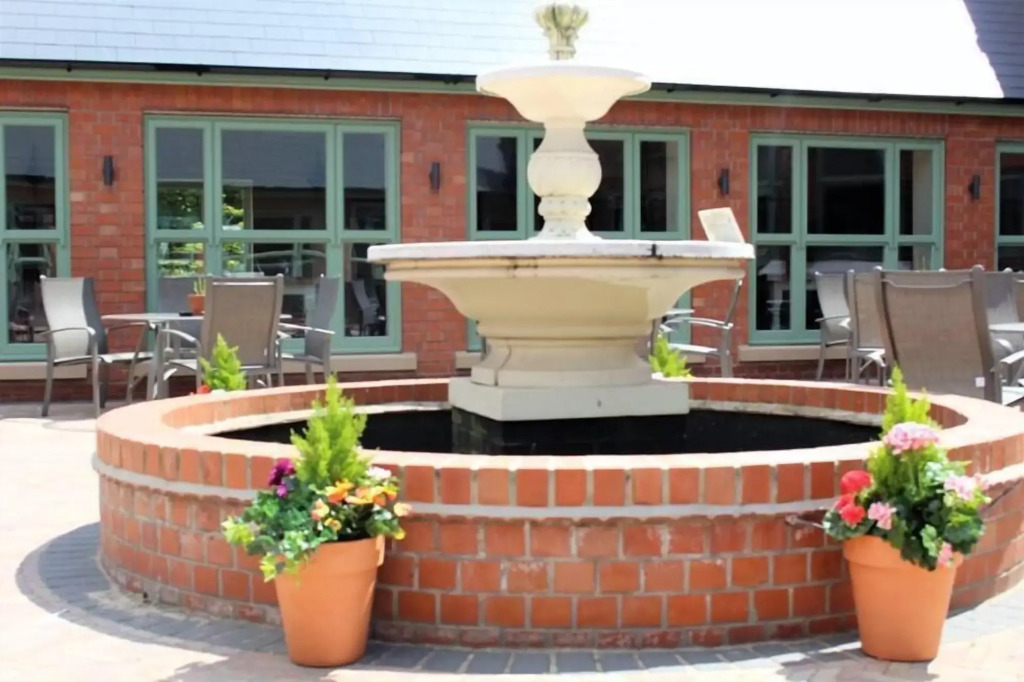 The Aston Tavern — фото 4